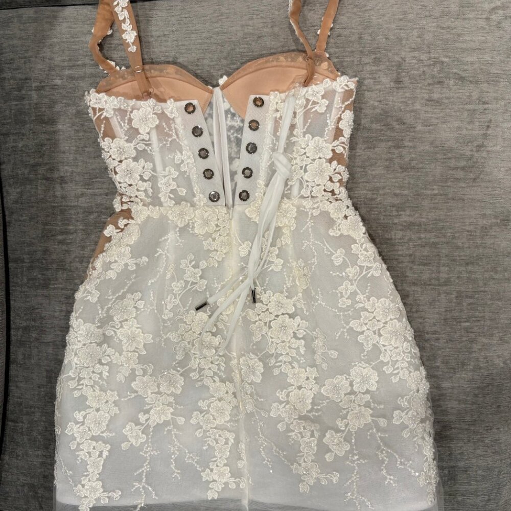 Rosie Etienne Lilliana Beaded White Mini Dress Size 0 - Picture 5 of 6